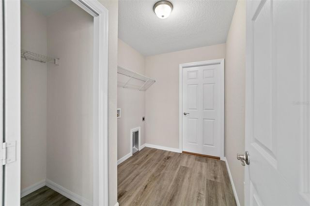 1 FISHER LANE TRAIL, Ocklawaha, FL 32179