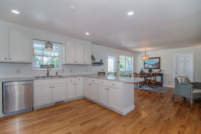 745 Francis Marion Dr., Georgetown, SC 29440