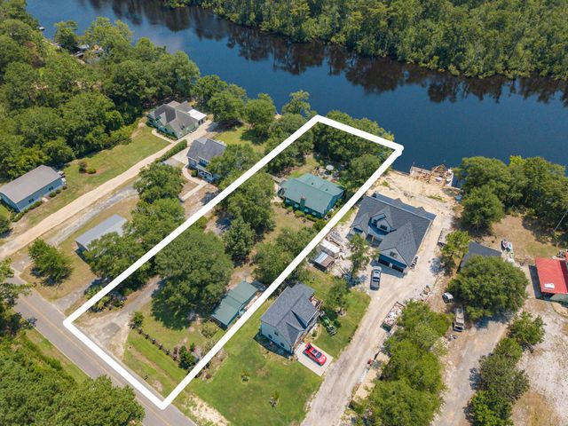 745 Francis Marion Dr., Georgetown, SC 29440