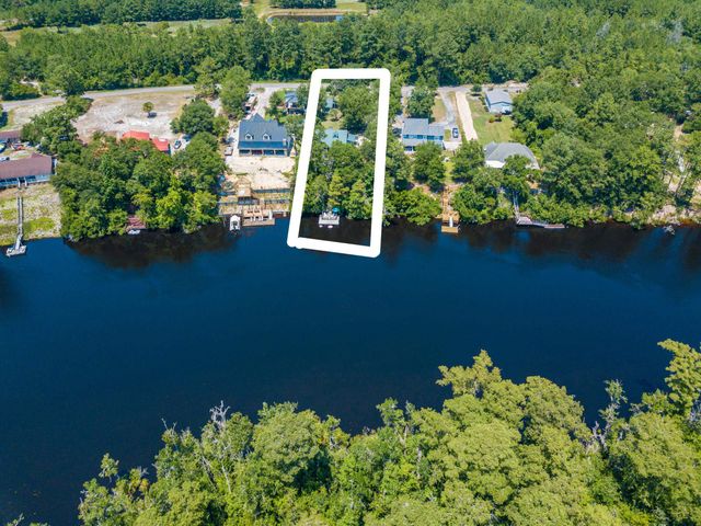 745 Francis Marion Dr., Georgetown, SC 29440