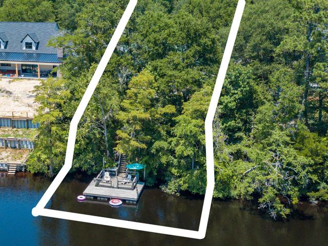 745 Francis Marion Dr., Georgetown, SC 29440