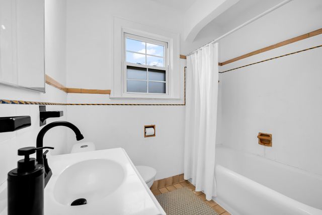 17202 Warrington Drive, Detroit, MI 48221