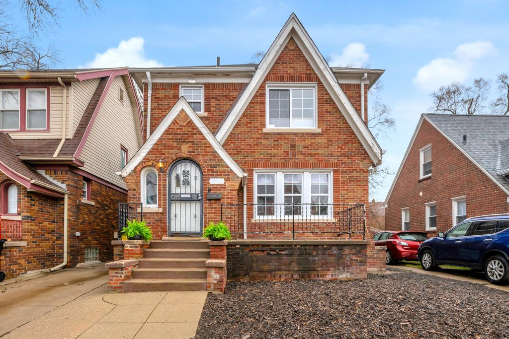 17202 Warrington Drive, Detroit, MI 48221