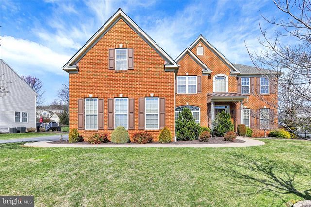 12 HIDDEN BROOK WAY, Reading, PA 19608