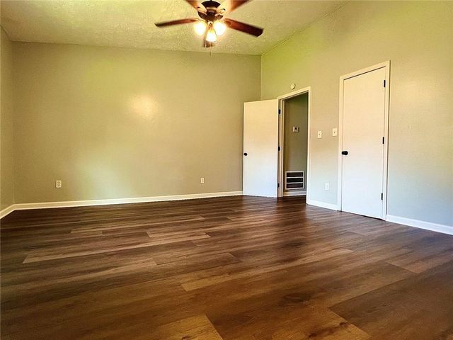 2034 Corners Circle, Lithonia, GA 30058