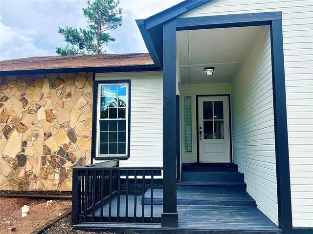 2034 Corners Circle, Lithonia, GA 30058