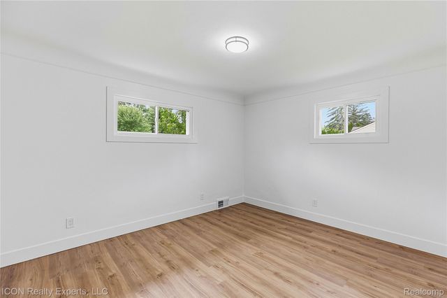 4901 Robert Street, Shelby Charter Township, MI 48316