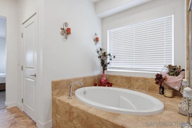 1675 FELICITAS LANE, Escondido, CA 92025