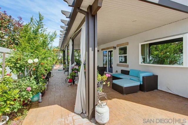1675 FELICITAS LANE, Escondido, CA 92025