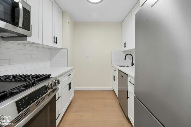 3671 HUDSON MANOR Terrace # 1A, New York City, NY 10463