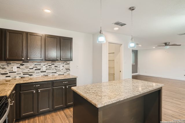 8115 Ashwood Pointe, San Antonio, TX 78254