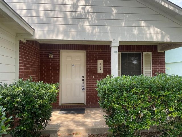 223 Nicole WAY, Bastrop, TX 78602