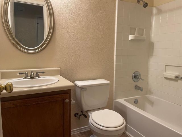 223 Nicole WAY, Bastrop, TX 78602