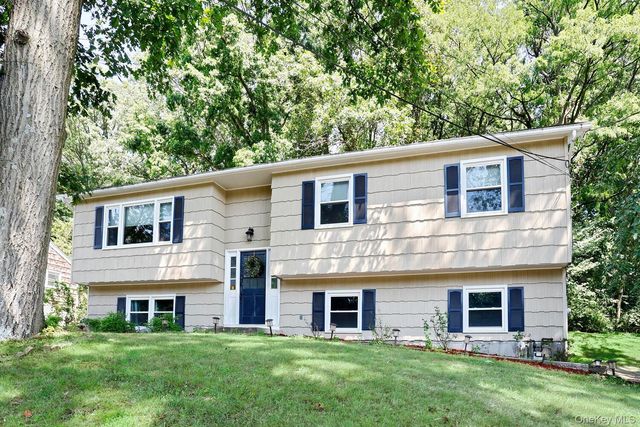 302 Old Haverstraw Road, Congers, NY 10920