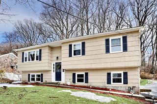 302 Old Haverstraw Road, Congers, NY 10920