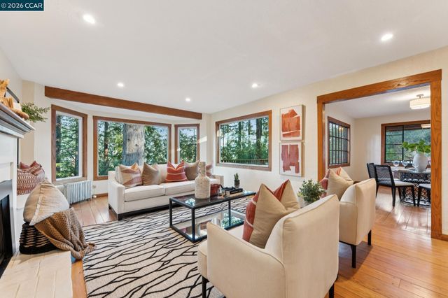 11 Los Conejos, Orinda, CA 94563