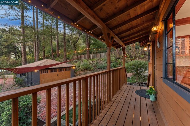 11 Los Conejos, Orinda, CA 94563