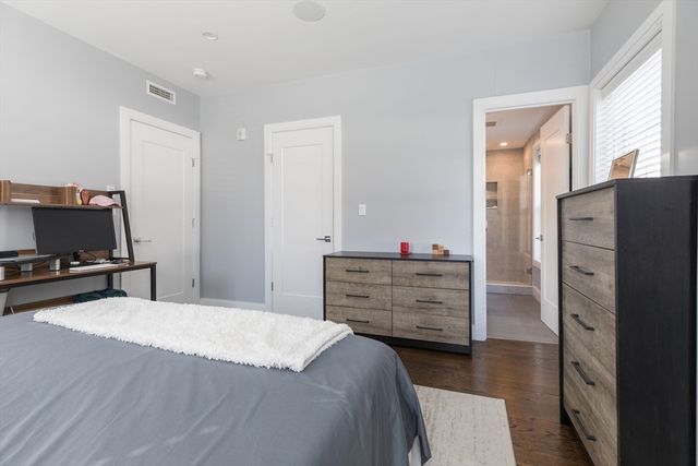 20 Fuller St 2, Boston, MA 02124