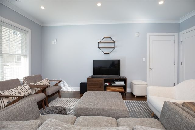 20 Fuller St 2, Boston, MA 02124