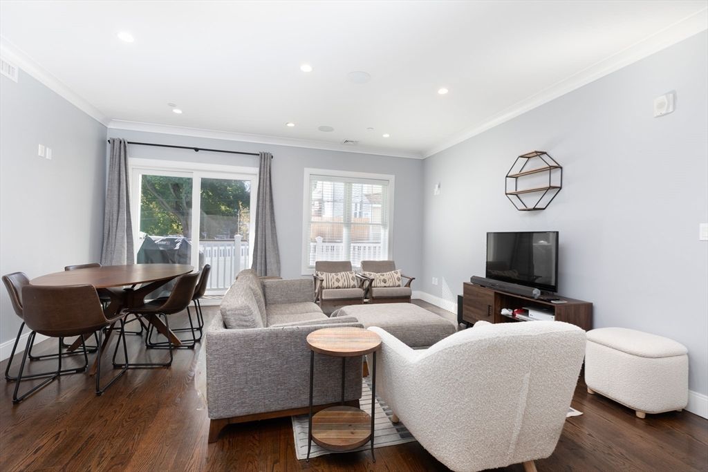 20 Fuller St 2, Boston, MA 02124
