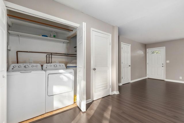 16340 S McGrath Drive, Plainfield, IL 60586