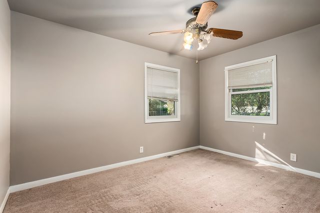 16340 S McGrath Drive, Plainfield, IL 60586