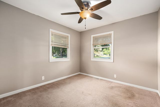 16340 S McGrath Drive, Plainfield, IL 60586