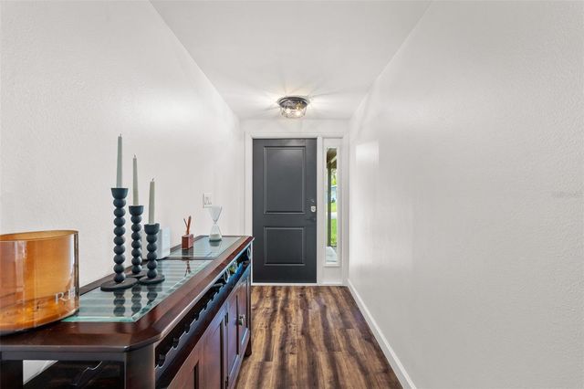 2874 DAVIS BOULEVARD, Sarasota, FL 34237