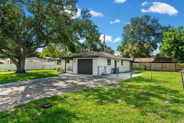 2874 DAVIS BOULEVARD, Sarasota, FL 34237