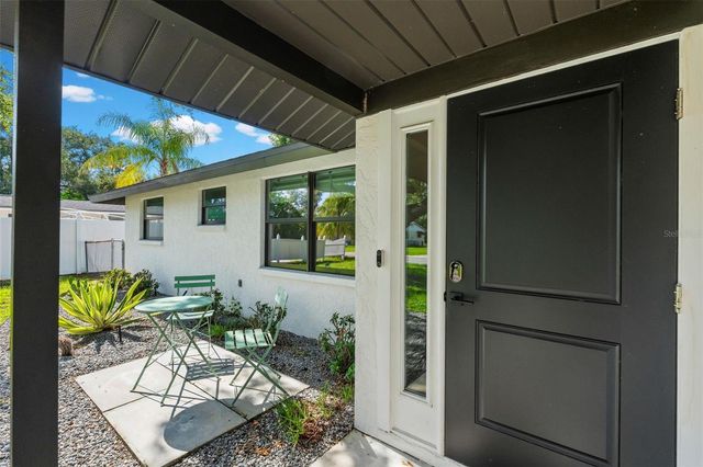 2874 DAVIS BOULEVARD, Sarasota, FL 34237