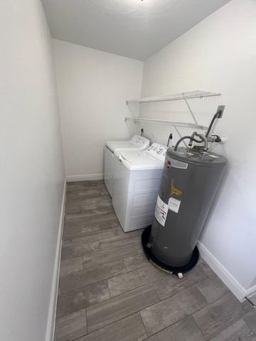 1554 Citation Dr B, West Palm Beach, FL 33417