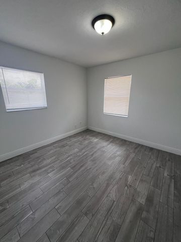 1554 Citation Dr B, West Palm Beach, FL 33417