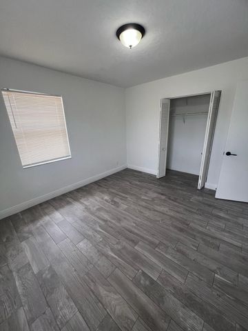 1554 Citation Dr B, West Palm Beach, FL 33417