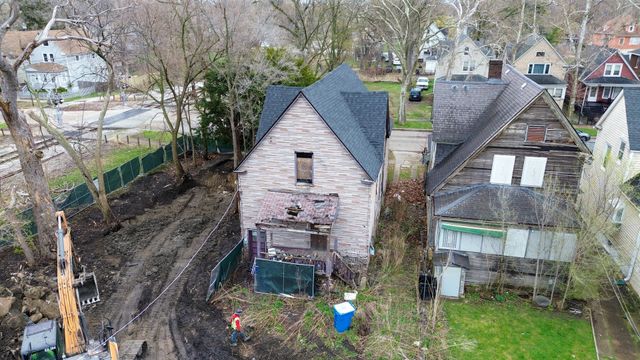 12108 S Parnell Avenue, Chicago, IL 60628