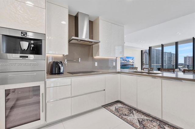 17475 Collins Ave 504, Sunny Isles Beach, FL 33160