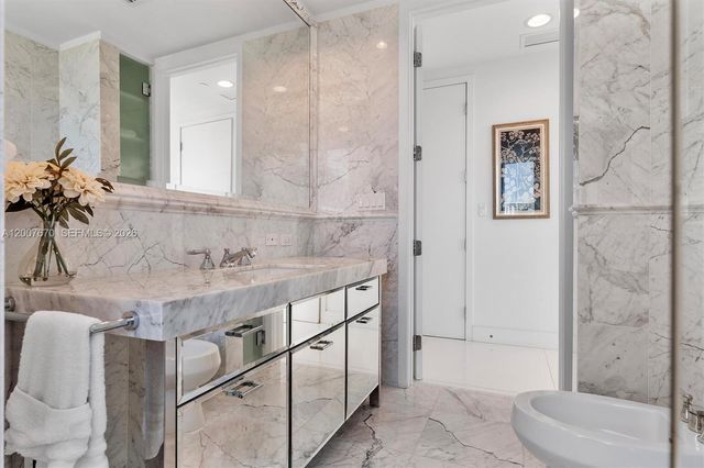 17475 Collins Ave 504, Sunny Isles Beach, FL 33160