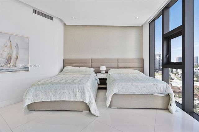 17475 Collins Ave 504, Sunny Isles Beach, FL 33160