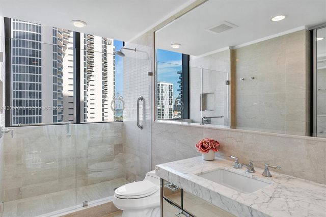 17475 Collins Ave 504, Sunny Isles Beach, FL 33160