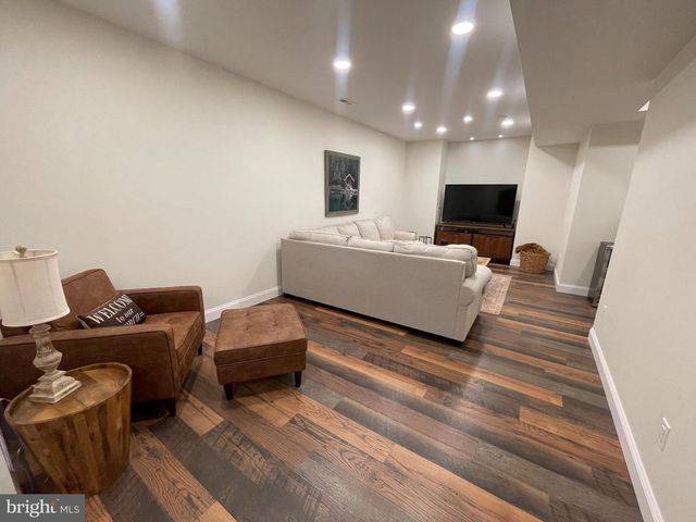 708 SLATON LN, Morgantown, WV 26508