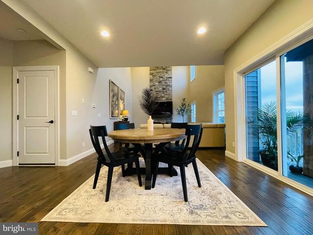 708 SLATON LN, Morgantown, WV 26508