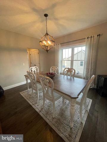 708 SLATON LN, Morgantown, WV 26508