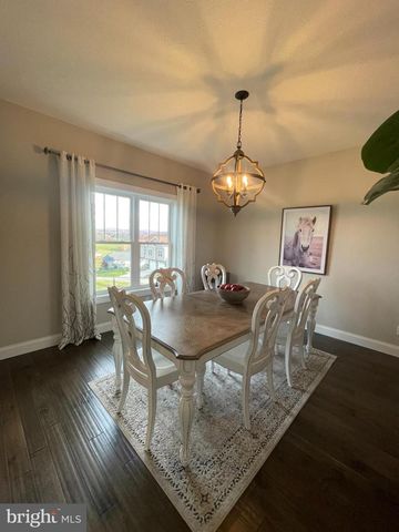 708 SLATON LN, Morgantown, WV 26508