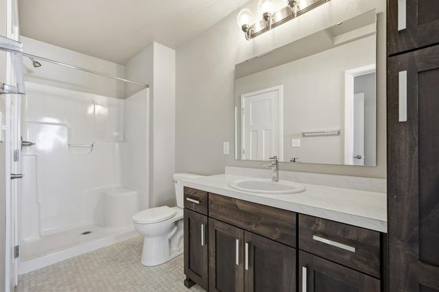 1520 75th Avenue S, Fargo, ND 58104