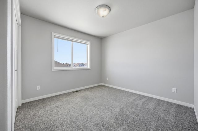 1520 75th Avenue S, Fargo, ND 58104