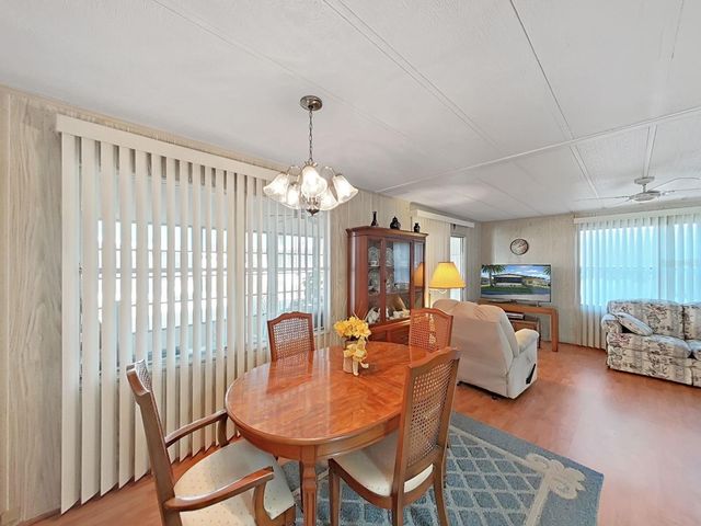 12501 ULMERTON ROAD 140, Largo, FL 33774