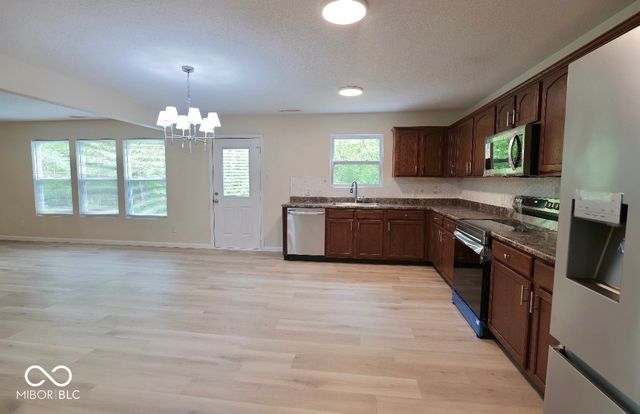 8402 Ligonier Drive, Indianapolis, IN 46113