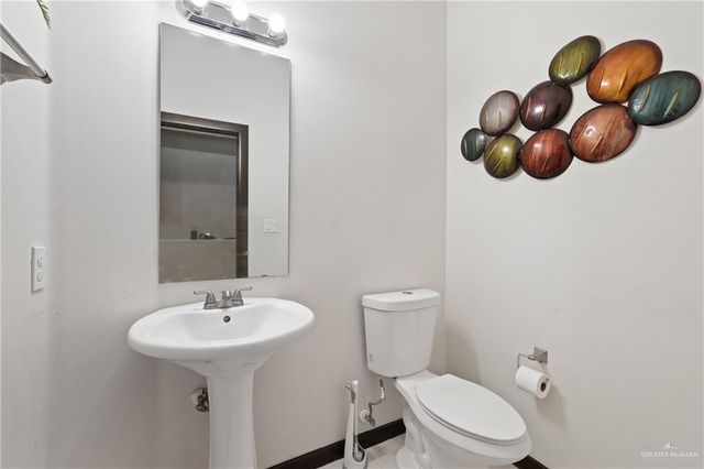 5305 N 46th Street, Mcallen, TX 78504