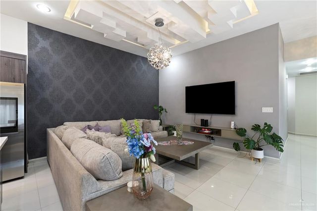 5305 N 46th Street, Mcallen, TX 78504