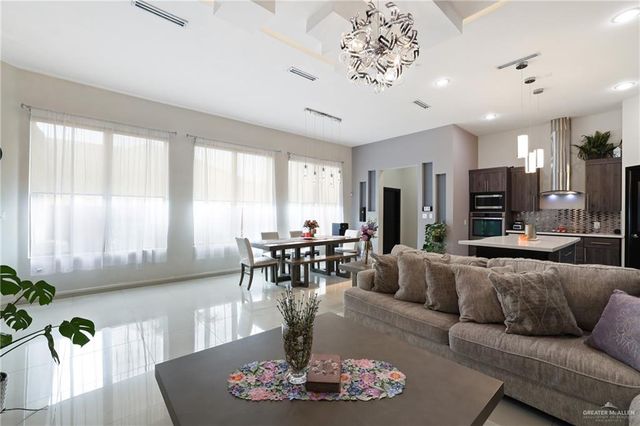 5305 N 46th Street, Mcallen, TX 78504