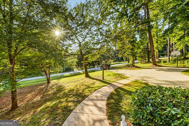 106 McKinley Circle, Lagrange, GA 30240